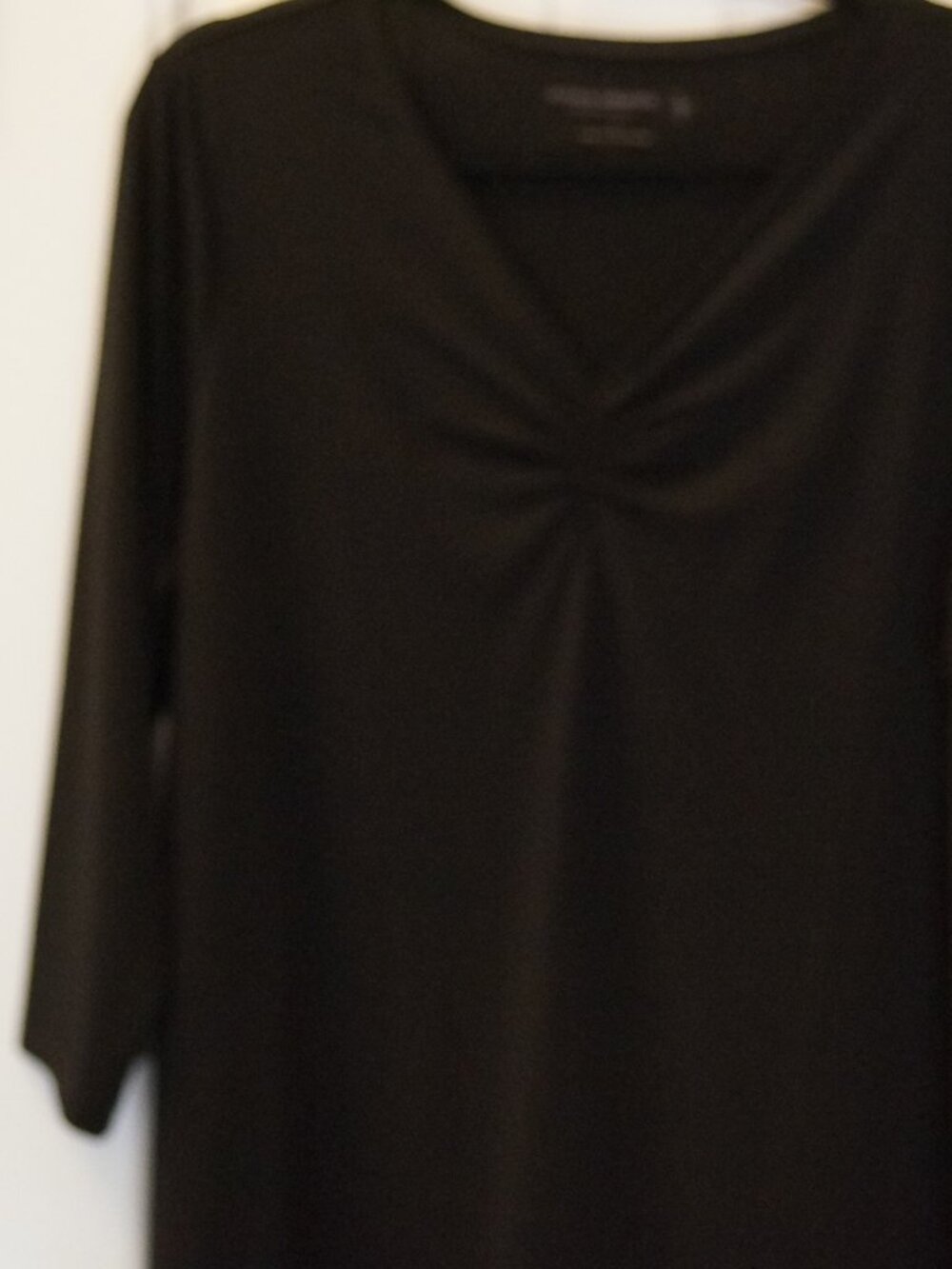 Susan Graver Liquid Knit 3/4 sleeve V-Neck Tunic w/shirring Size Large
